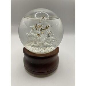 Silversti Vintage Snow Globe Lighted Musical Christmas Plays Silent Night